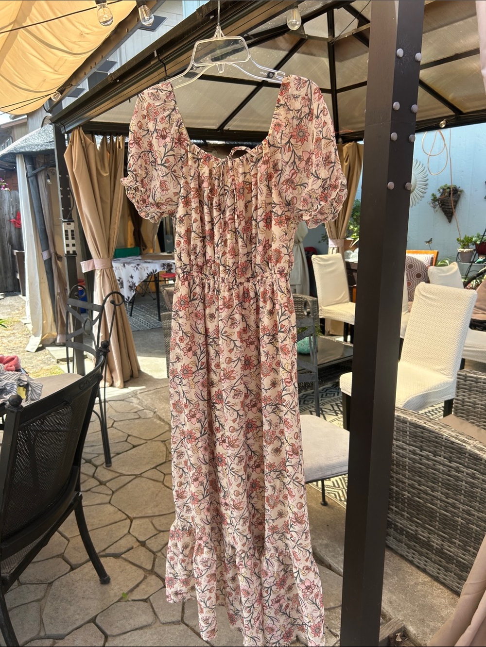Wallflower Pink Floral Puff-Sleeve Maxi Dress